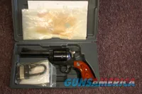 USED Ruger New Model Blackhawk in 44 Mag W/Case