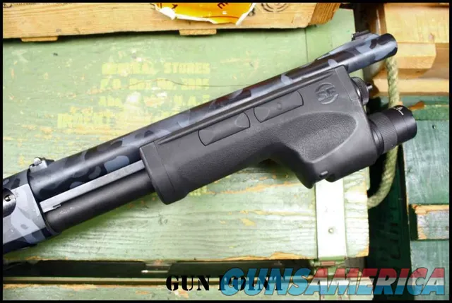 Remington 870 12G Police Magnum 14” SBS Black Multicam SureFire DSF Forend