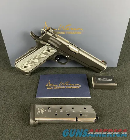 CZ Dan Wesson Valor .45 ACP 5" Matte Bla...
