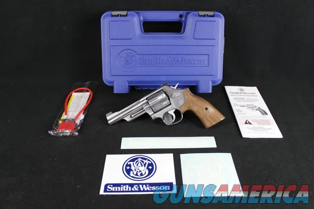 Smith and Wesson Model 686 Plus Mountain...