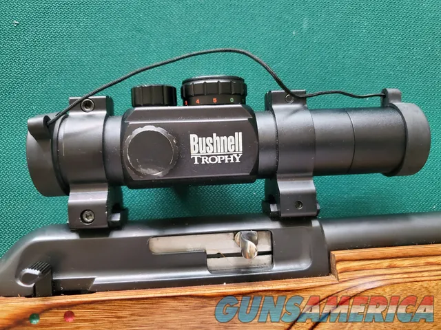 USED Thompson Center .22 Benchmark rifle w/Bushnell Red Dot scope