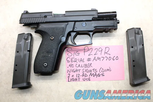 Sig P229R Compact .40 Caliber Pistol, 2 x Mags, DA/SA, Light Use